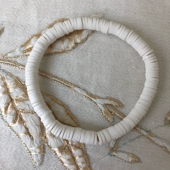 Birds in Flight Puka Shell Necklace & Bracelet - Picture 7 of 7